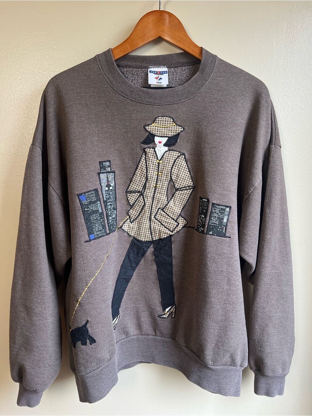 Vintage 90s Embroidered City Skyline Sweatshirt Woman Walking Scottie Dog